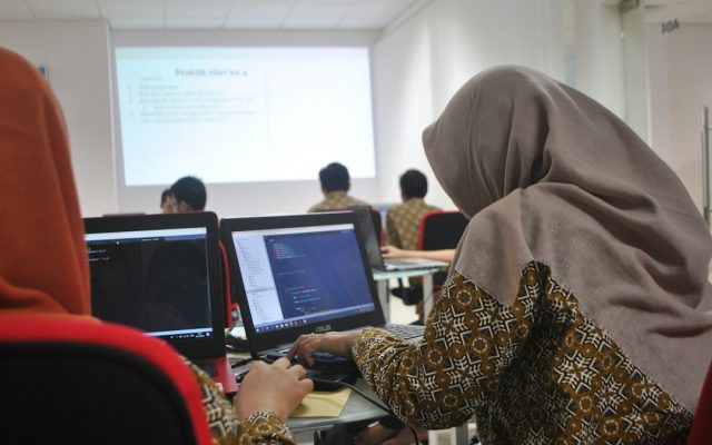 Pupuk Indonesia Dorong Teknologi Dekarbonisasi di Industri